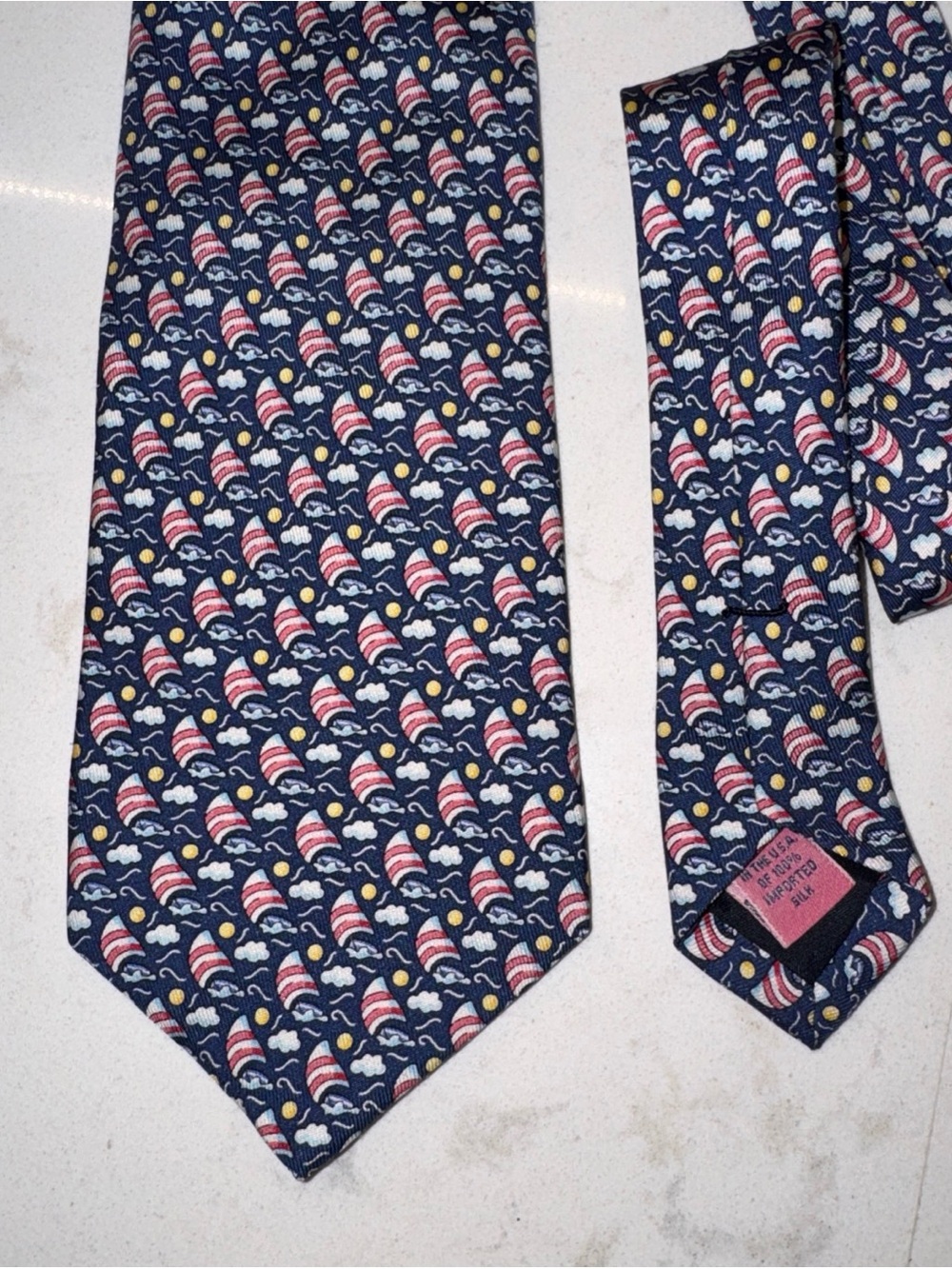 Vineyard Vines Martha’s Vineyard Men's Navy Novelty Sailboat Silk Tie 3.5”x60”